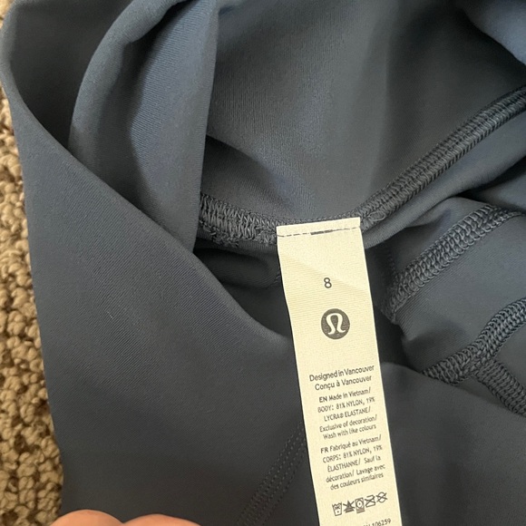 NWT Lululemon align legging - Picture 7 of 8